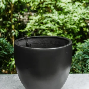Inca Negro XL (Macetero Autorregante 42x36)
