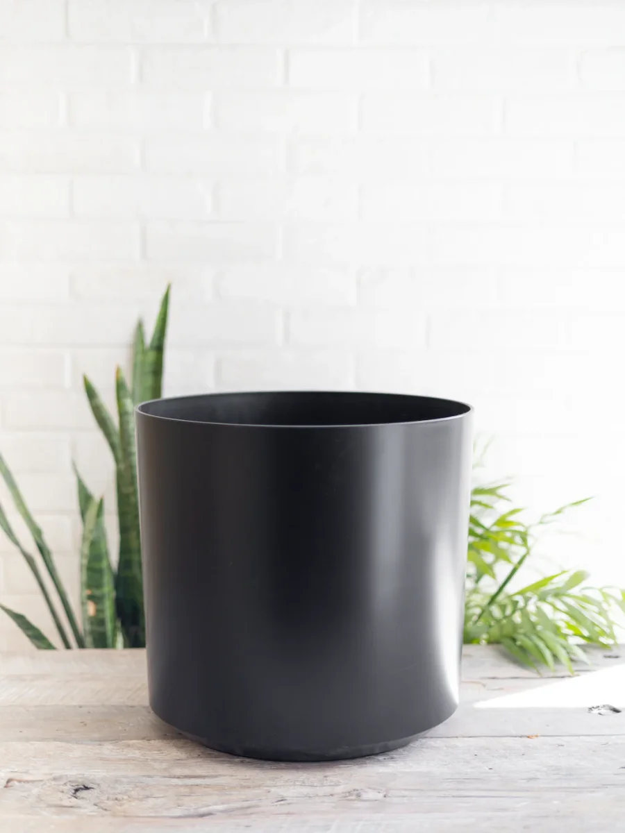 Creta Negro 56 (Porta macetero XXL)