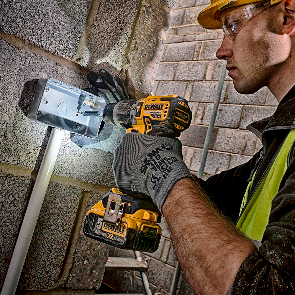 Taladro percutor a batería Dewalt DCD796NT 18V con motor sin escobillas - Imagen 6